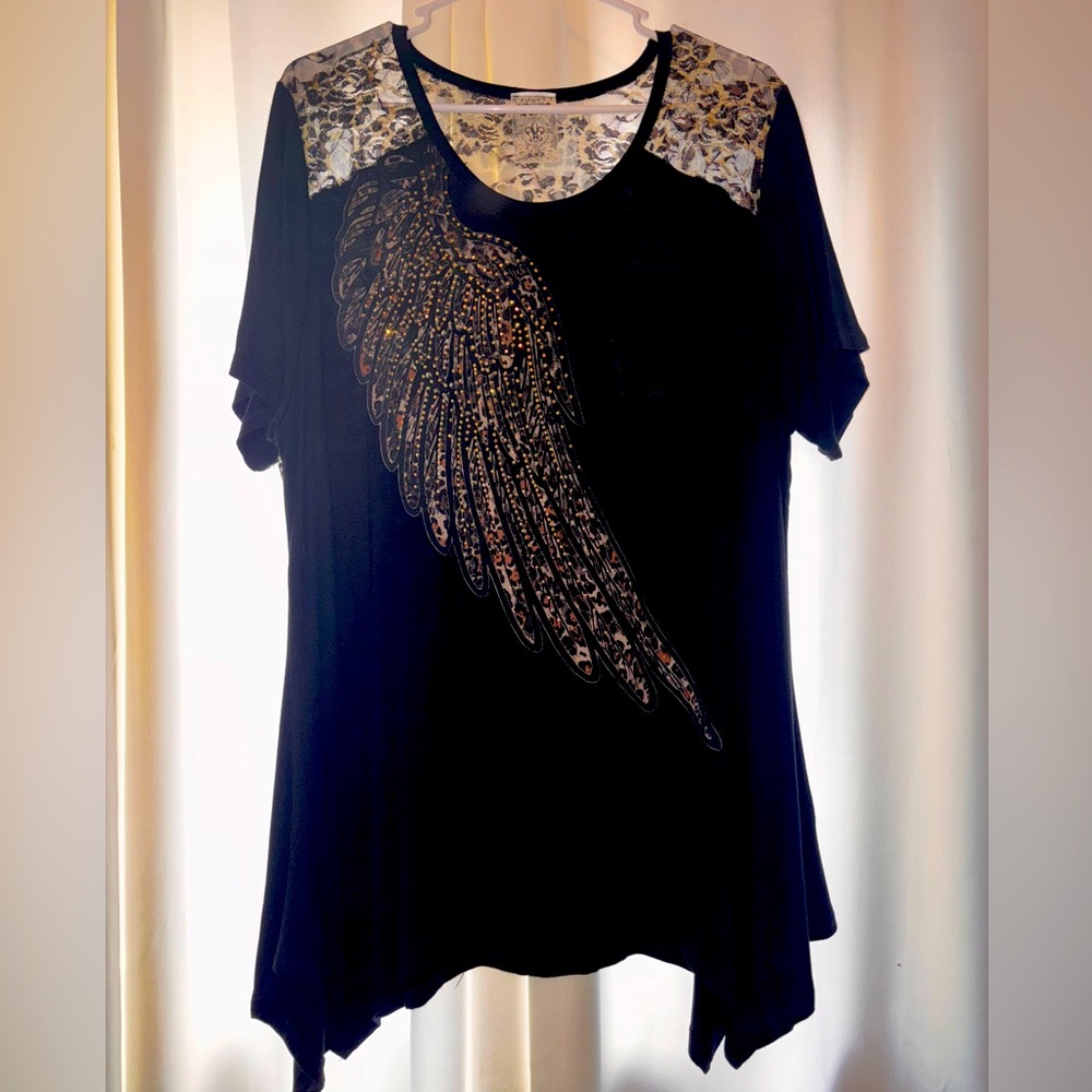 NWOT VOCAL BLING TOP